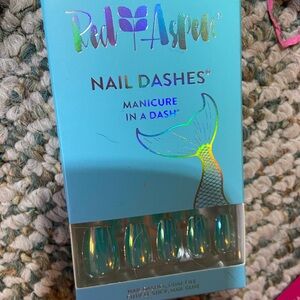 Marina del Rey red Aspen